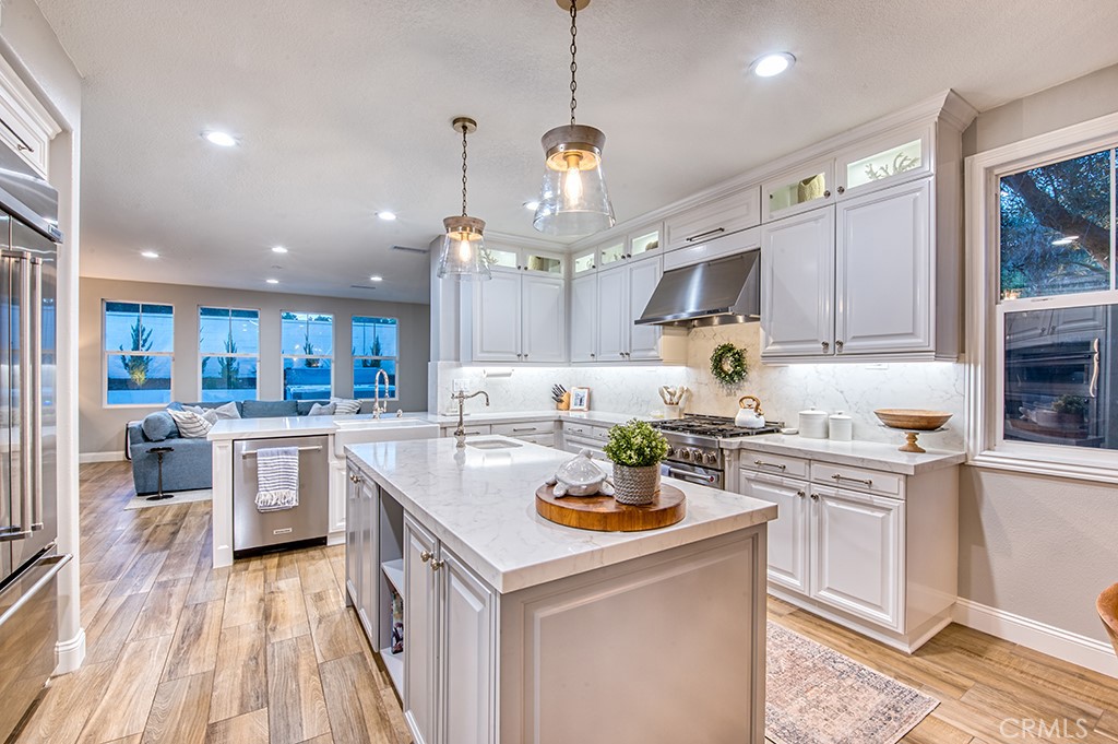 Rancho Mission Viejo, California, 92694, United States, 5 Bedrooms Bedrooms, ,4 BathroomsBathrooms,Residential,Active,2038210
