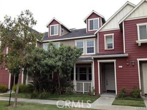 Photo of 427 Flathead River Street, Oxnard, CA 93036 (MLS # SR26022326)