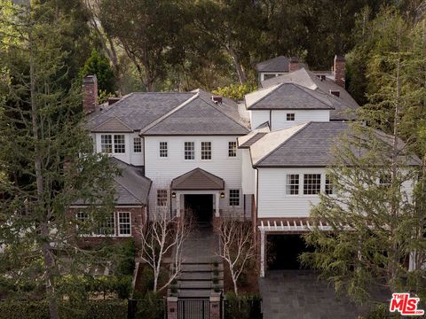 Photo of 773 Amalfi Drive, Pacific Palisades, CA 90272 (MLS # 26668099)