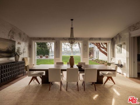 Photo of 773 Amalfi Drive, Pacific Palisades, CA 90272 (MLS # 26668099)