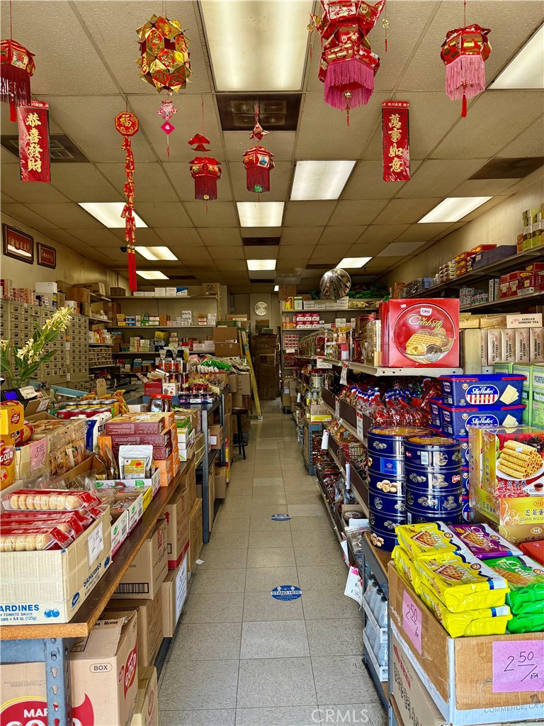 A grocery store of 1,200 sqft, near a busy area of China Town, has many kinds of Asian foods and herbs. Low rent, $3500 a month includes triple net. Lease is still good for more than 3 years. The inventories are included in the sale price. Be your own boss!