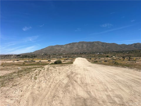 Photo of 7805 Deep Creek Rd, Apple Valley, CA 92308 (MLS # CV26064197)