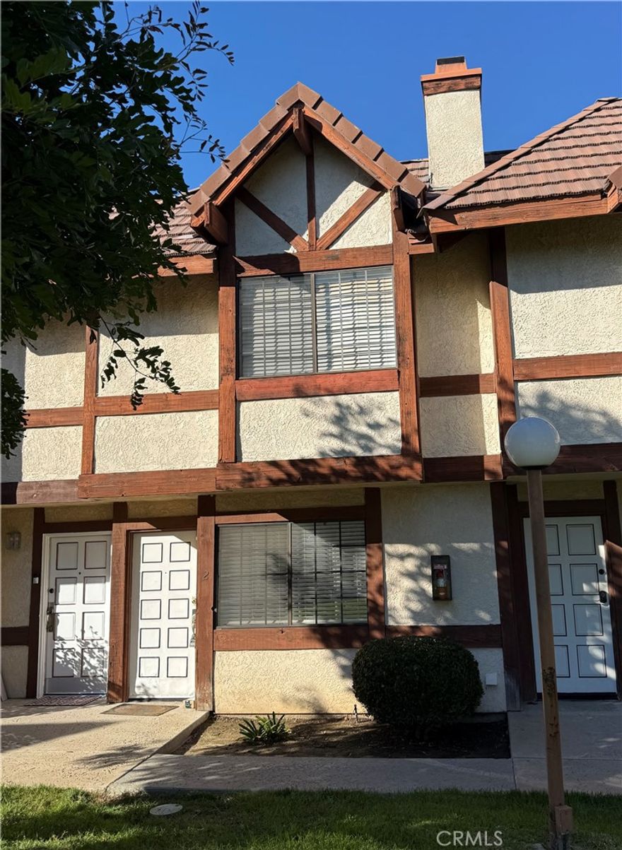 Beautiful 2-bedroom, 2.5-bath townhouse located in the desirable gated community. This bright and inviting home features an open living area filled with natural light, a cozy fireplace, and direct access to a private patio—perfect for outdoor relaxing or entertaining. Both bedrooms are generously sized, each with its own bathroom for comfort and privacy. Additional conveniences include in-unit laundry, central air and heat, and 2-car parking. The community offers a sparkling pool, well-maintained grounds, and convenient guest parking throughout the complex. Ideally located near shopping, dining, parks, and freeway access, this move-in ready home is a wonderful opportunity in Sun Valley.