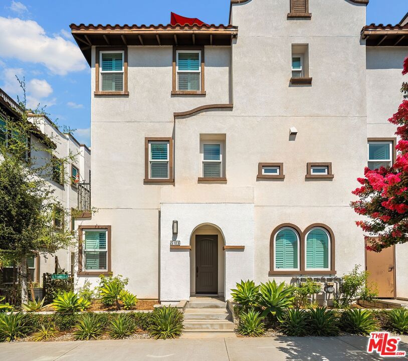 5103 E Echo Street