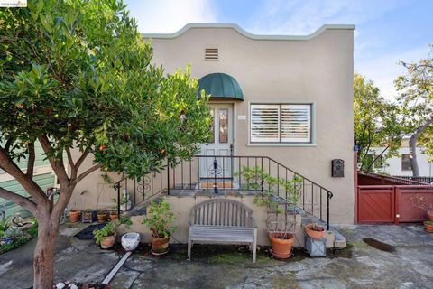 Photo of 822 822 A St St, Crockett, CA 94525 (MLS # 41125438)