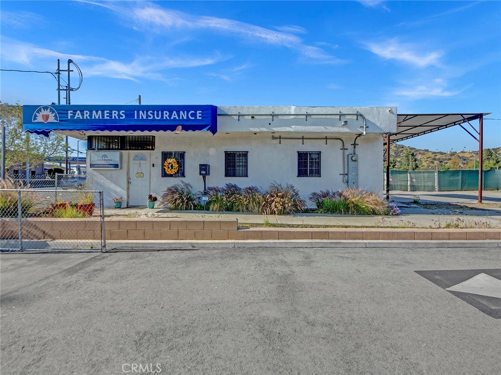 Properties 3 9040 Sunland Boulevard