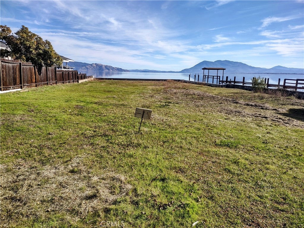 3830 Lakeshore Boulevard