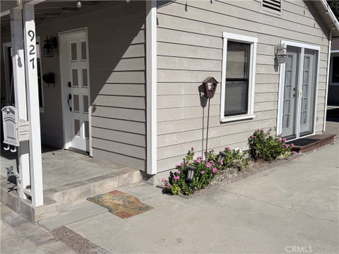Photo of 927 El Dorado St., Monrovia, CA 91016 (MLS # AR26176068)