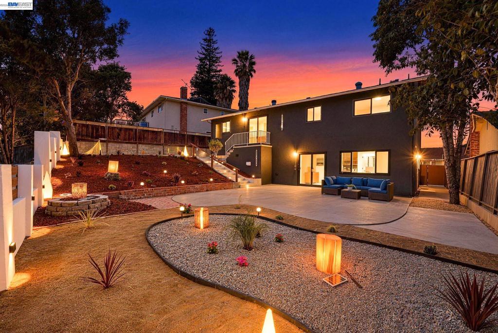 2843 Jennifer Dr