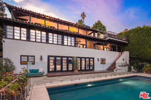 Photo of 4778 Bonvue Avenue, Los Angeles, CA 90027 (MLS # 26842705)