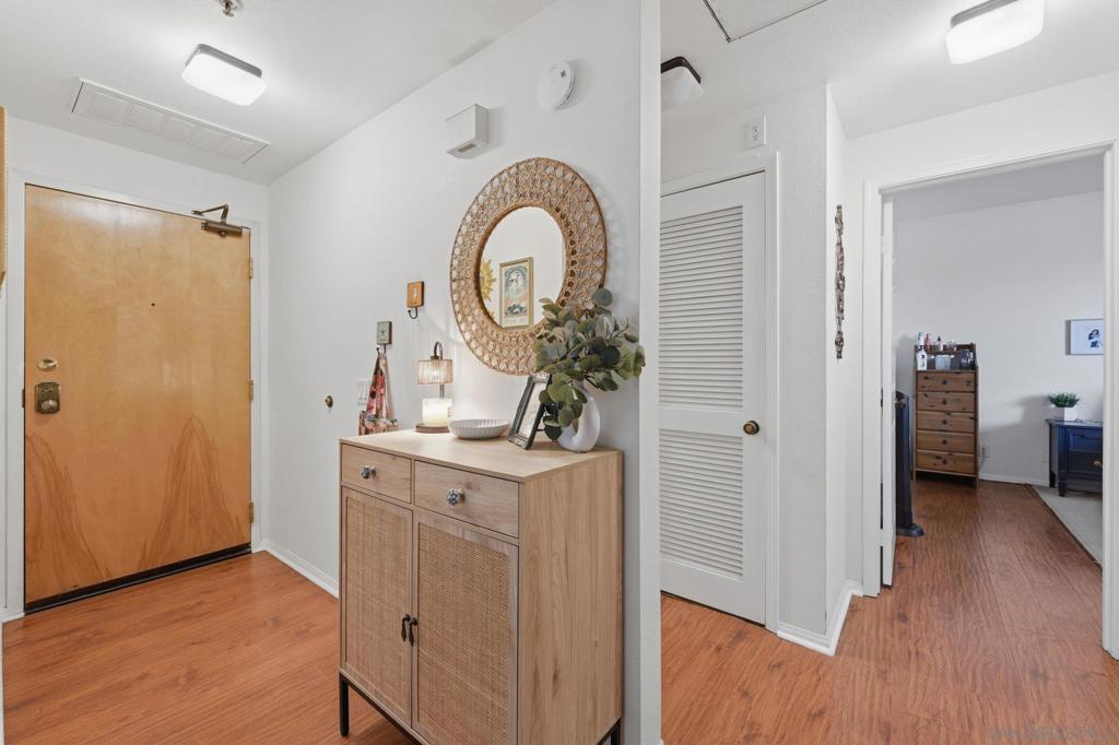 5895 Friars Rd 5107