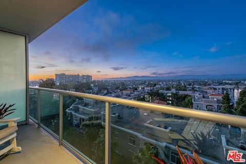 Photo of 13700 Marina Pointe Drive #807, Marina Del Rey, CA 90292 (MLS # 25627545)
