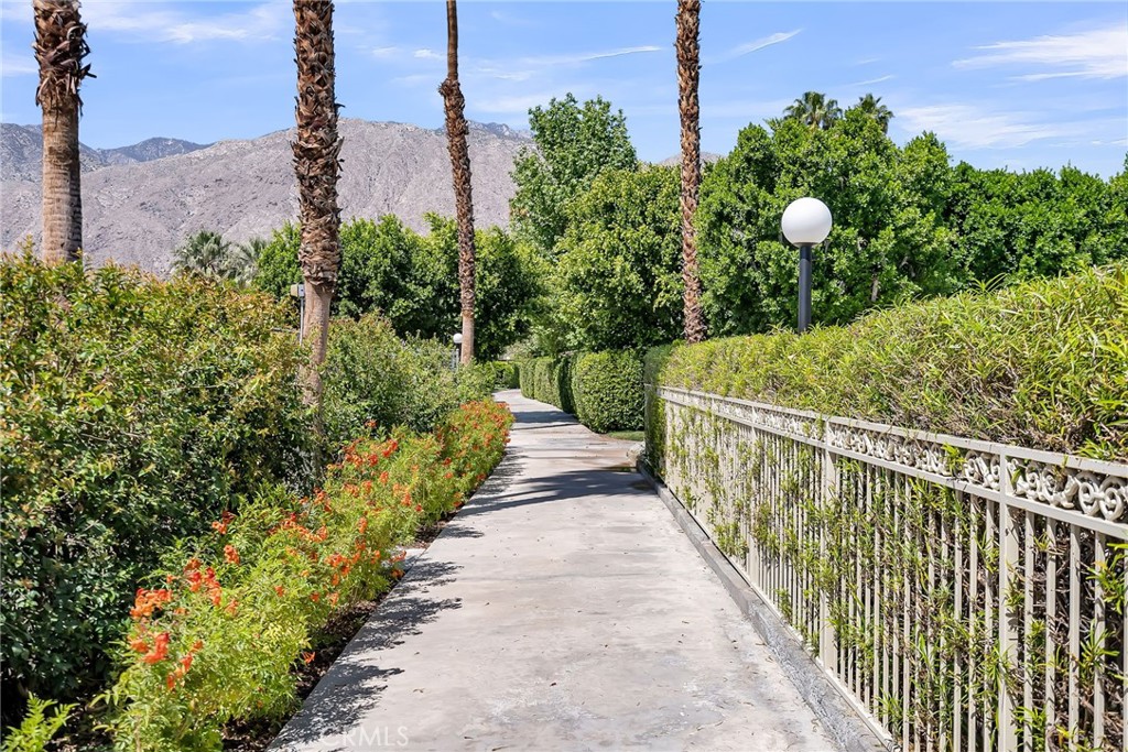 Rose Garden (33247) - Residential