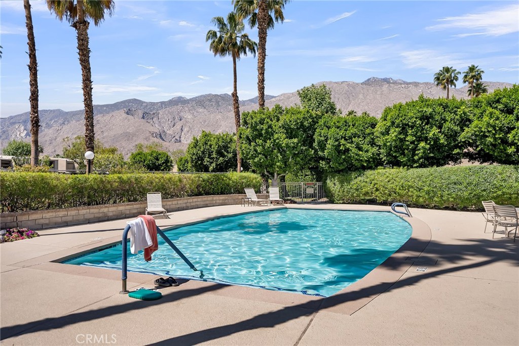 Rose Garden (33247) - Residential