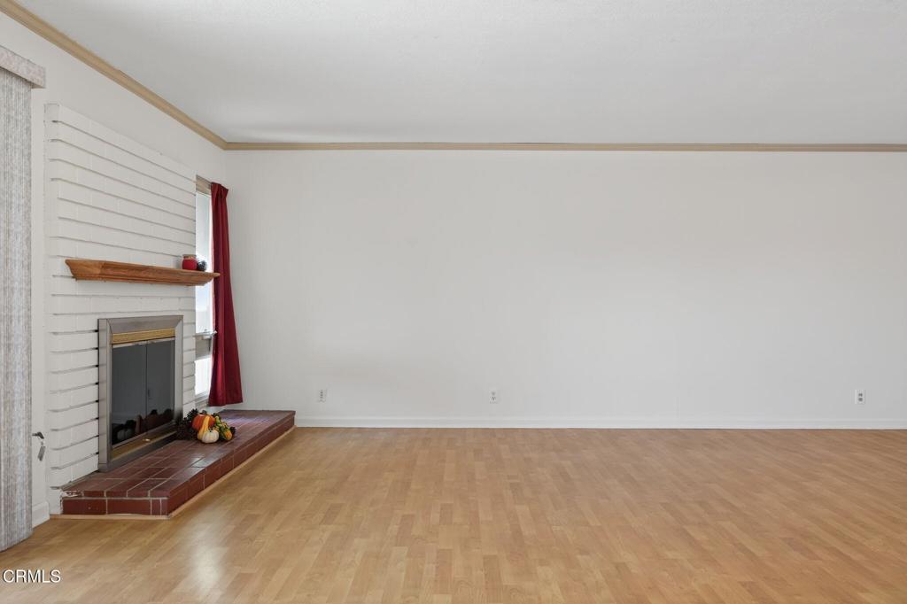 Las Posas Gardens - 2666 - Residential