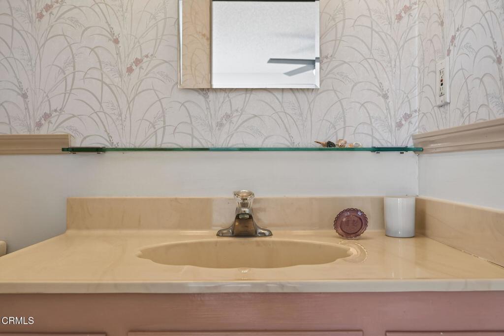 Las Posas Gardens - 2666 - Residential