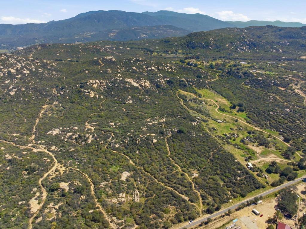 Rainbow Heights Road