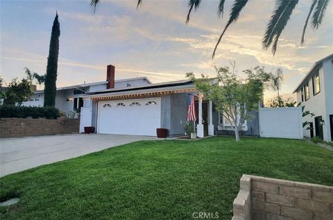 Photo of 26774 Avenida Shonto, Mission Viejo, CA 92691 (MLS # PW26077901)