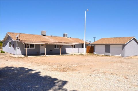 Photo of 31188 Morningside Street, Lucerne Valley, CA 92356 (MLS # DW25097847) Photo of 31188 Morningside Street, Lucerne Valley, CA 92356 (MLS # DW25097847)