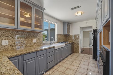 Photo of 6527 Buffalo Ave, Van Nuys, CA 91401 (MLS # GD26034867)