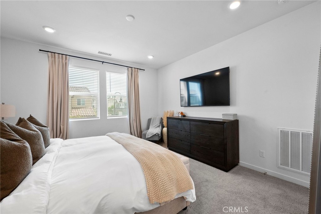Averly at Bedford - Residential Lease
