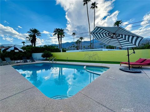 Photo of 1331 S Sunrise Way, Palm Springs, CA 92264 (MLS # GD26097364)