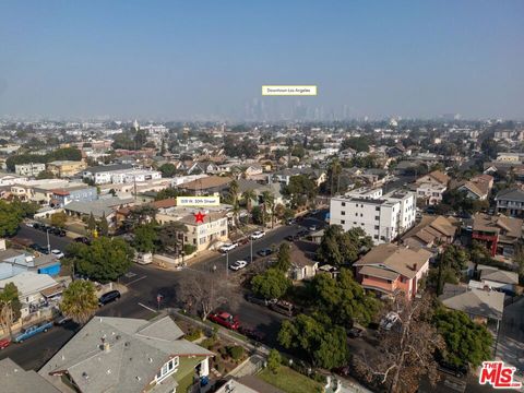 Photo of 1519 W 30th Street, Los Angeles, CA 90007 (MLS # 25484011)
