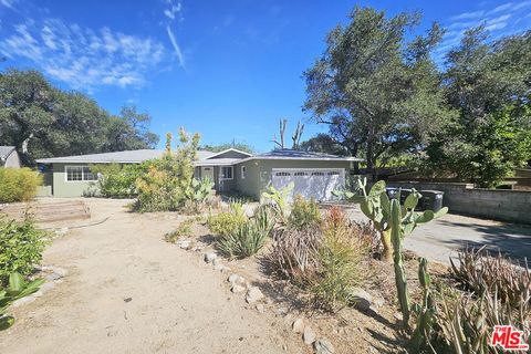 Photo of 3700 Glenwood Avenue, Glendale, CA 91214 (MLS # 26865389)