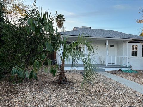 Photo of 6653 Quakertown, Winnetka, CA 91306 (MLS # SR26008634)