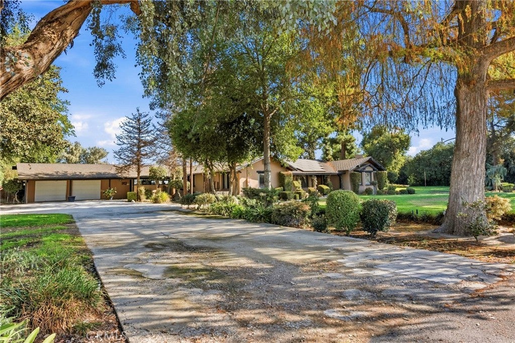 33540 Highway 58