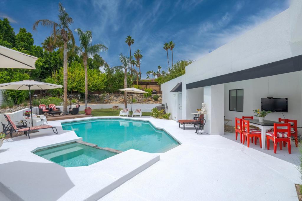 Ironwood Country Clu - Residential Lease