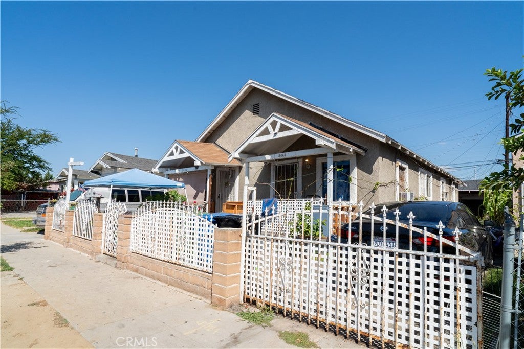 3443 Estrada