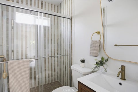 Tiny photo for 6140 Fulcher AVE, North Hollywood, CA 91606 (MLS # SR26158654)