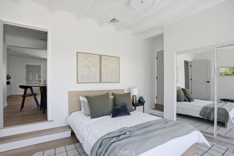 Tiny photo for 6140 Fulcher AVE, North Hollywood, CA 91606 (MLS # SR26158654)