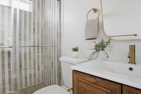 Tiny photo for 6140 Fulcher AVE, North Hollywood, CA 91606 (MLS # SR26158654)