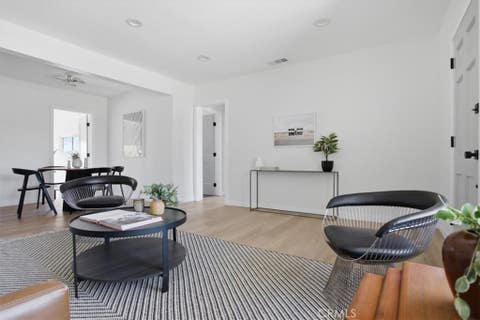 Tiny photo for 6140 Fulcher AVE, North Hollywood, CA 91606 (MLS # SR26158654)