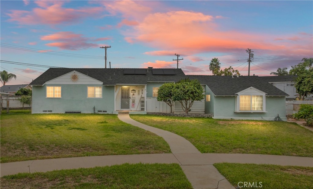 310 W Heather Way