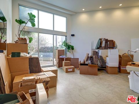 Tiny photo for 2100 Abbot Kinney Boulevard #7, Venice, CA 90291 (MLS # 25601879)