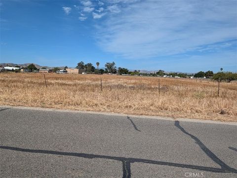Photo of 9 Tradewinds, Menifee, CA 92585 (MLS # IV26088189)