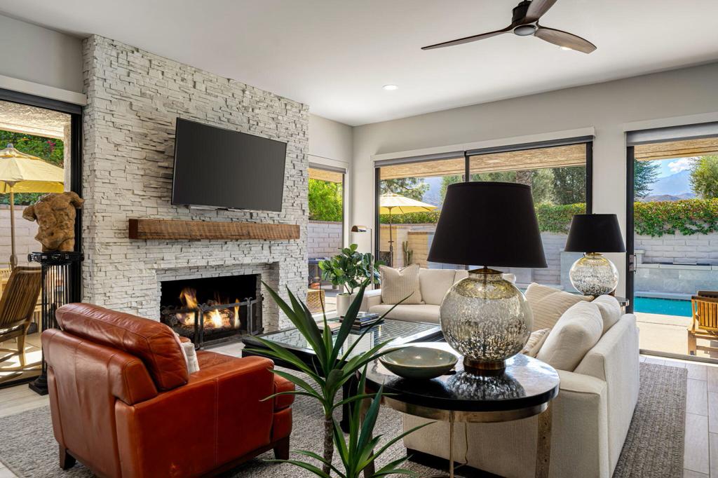 The Springs C.C. - Residential