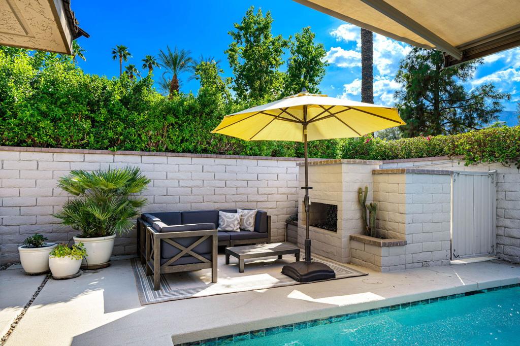 The Springs C.C. - Residential