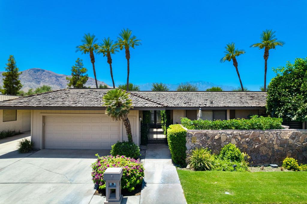 The Springs C.C. - Residential