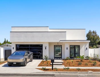 228 Costa Mesa Street Costa Mesa CA 92627