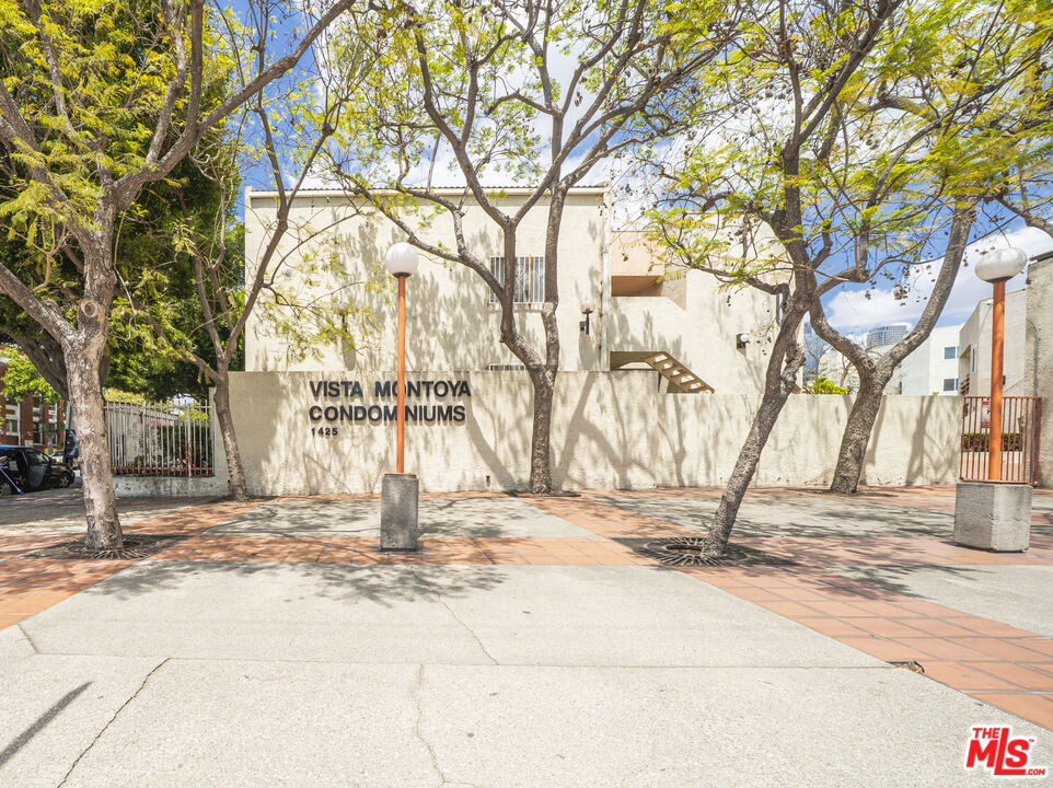 Upgraded corner unit in a prime central location close to Koreatown and walking distance to LA Live, Crypto.com Arena, and Microsoft Theater. Approximately 650 SF with engineered hardwood flooring throughout. Cozy living area opens to a private balcony. The kitchen has been fully remodeled with new cabinets, countertops, oven/range, and dishwasher. Spacious bedroom and an updated bathroom with new vanity and toilet. New refrigerator and stackable washer and dryer available upon request. Includes 1 assigned parking space. Community offers a pool, spa, BBQ area, playground, and green open spaces- an inviting, park-like setting in the heart of the city.