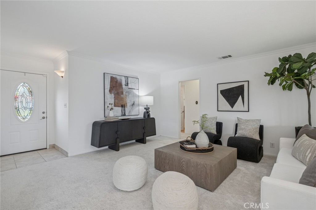 238 W Wilken Way
