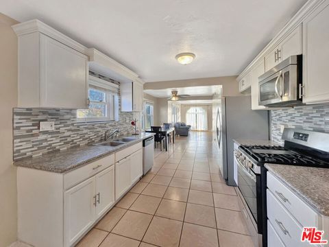 3493 E Joyce Drive Fresno CA 93703