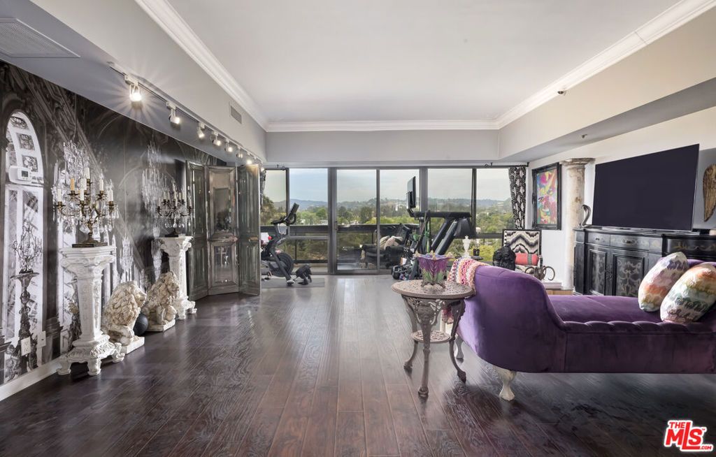 Photo of 10445 Wilshire Boulevard #703, Los Angeles, CA 90024 (MLS # 25585971)