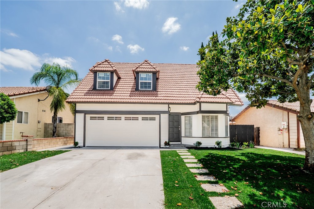 14015 Hillcrest