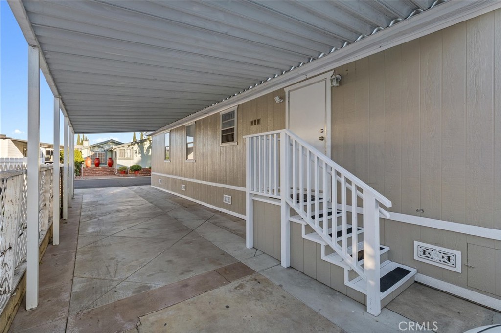 320 N Park Vista Street 21