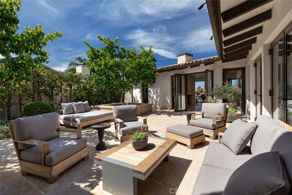 Photo of 269 Emerald Bay, Laguna Beach, CA 92651 (MLS # NP26053684)